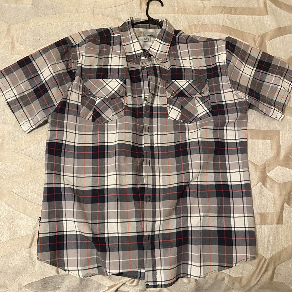 Button up short sleeve shirt
